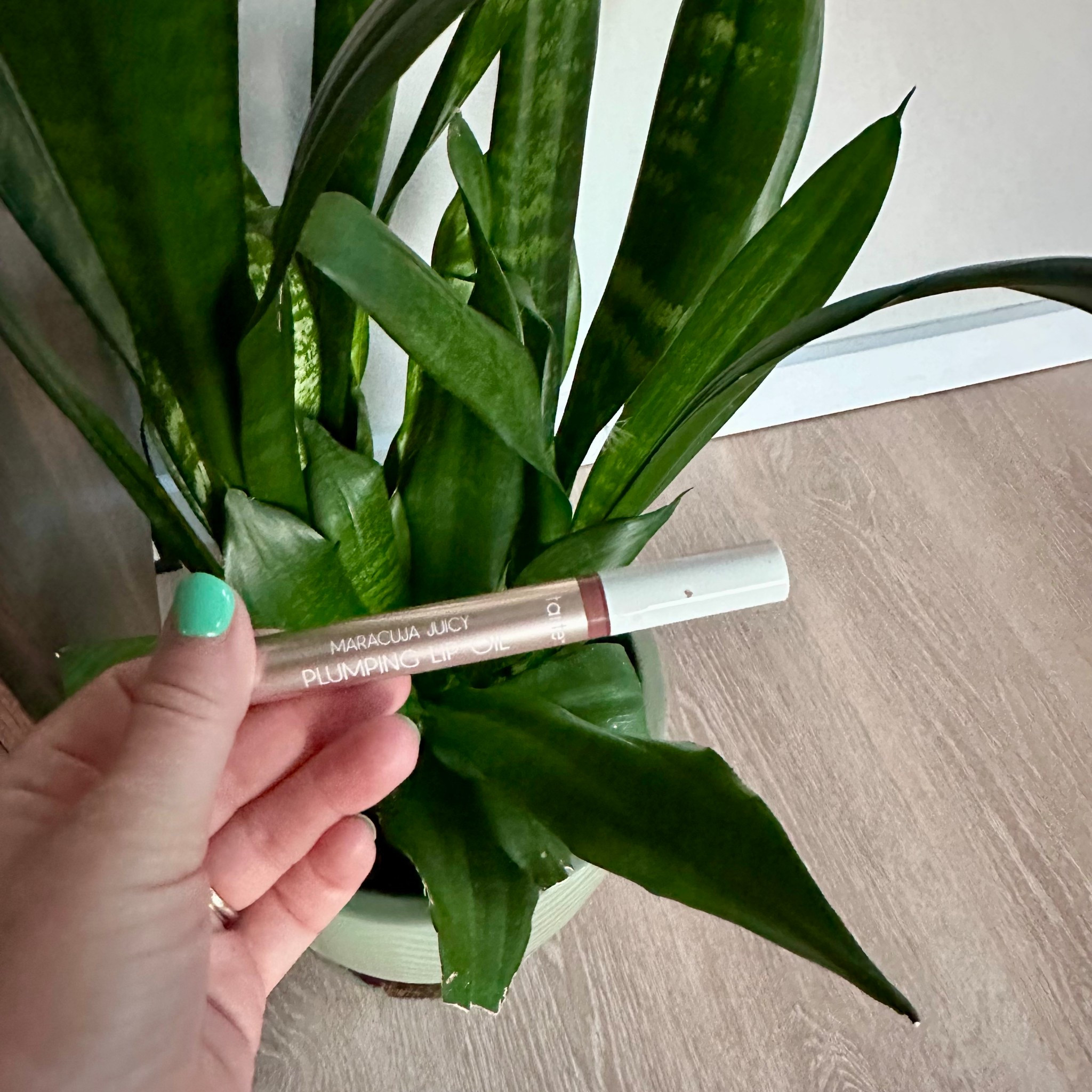 The Tarte Maracuja Juicy Plumping Lip Oil 💄✨ is that girl—hydrating, glossy, and now part of Ulta’s 21 Days of Beauty Sale! The perfect time to stock up on this viral lip must-have. 🫶
#UltaBeauty #Ulta21DaysofBeauty #TarteCosmetics #LipOilObsessed #LTKBeauty #LTKSaleAlert #LTKMakeup

#LTKSaleAlert #LTKFindsUnder50 #LTKBeauty