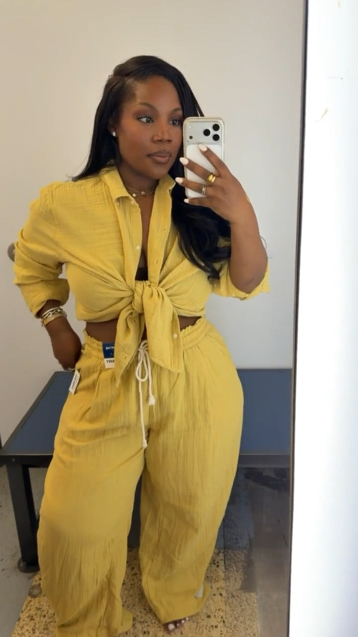 You can also wear this Old Navy set like this!! So cute for a date night on vacation 💛

Set is under $50 at Old Navy! ✨

Top: L
Bottoms: XL 

#LTKMidsize #LTKSaleAlert #LTKPetite