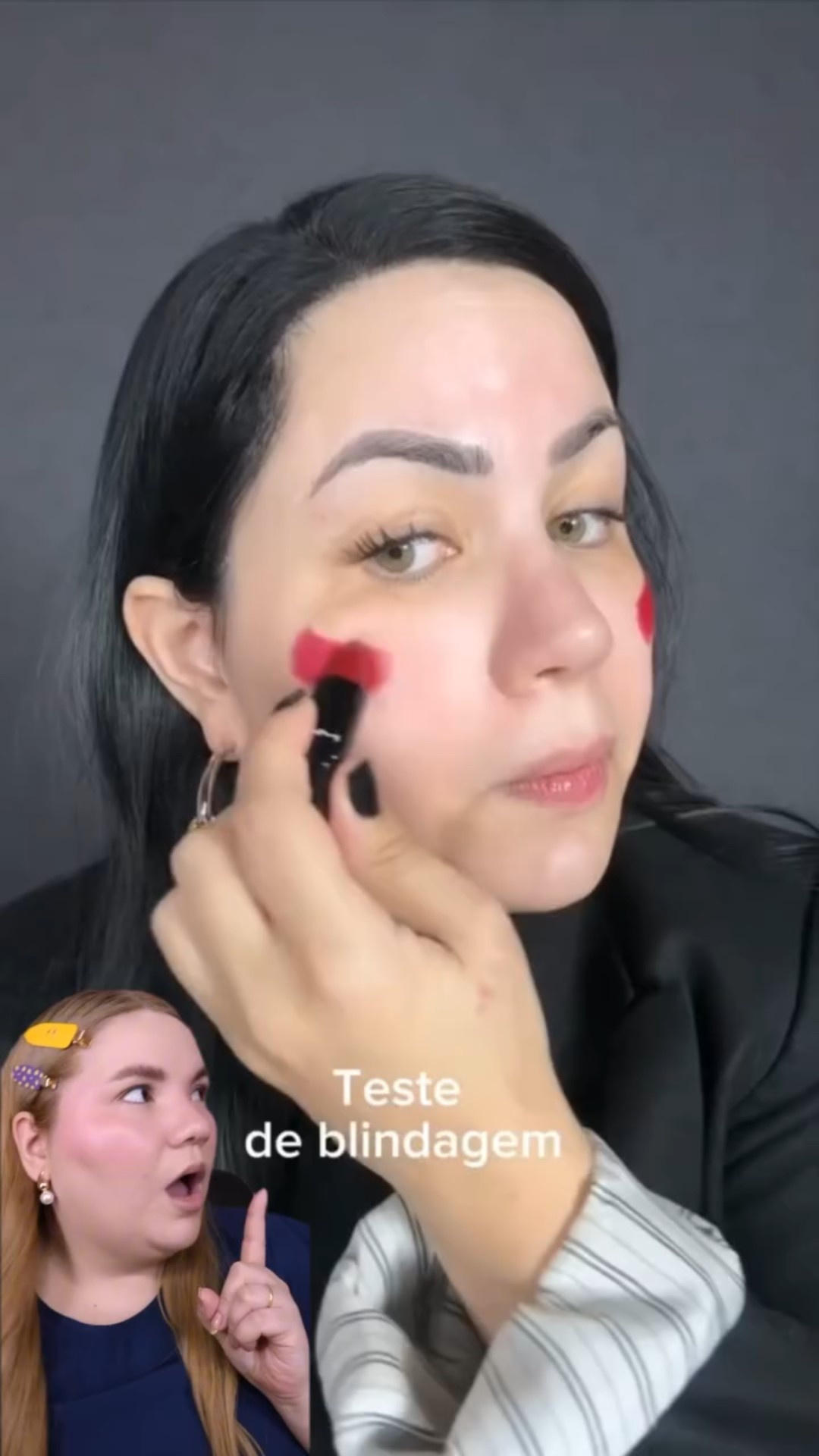Eu só via pessoas de pele oleosa aprovando esse pó da @brunatavares e fiquei muito feliz de ter funcionado na minha pele normal-seca 💜