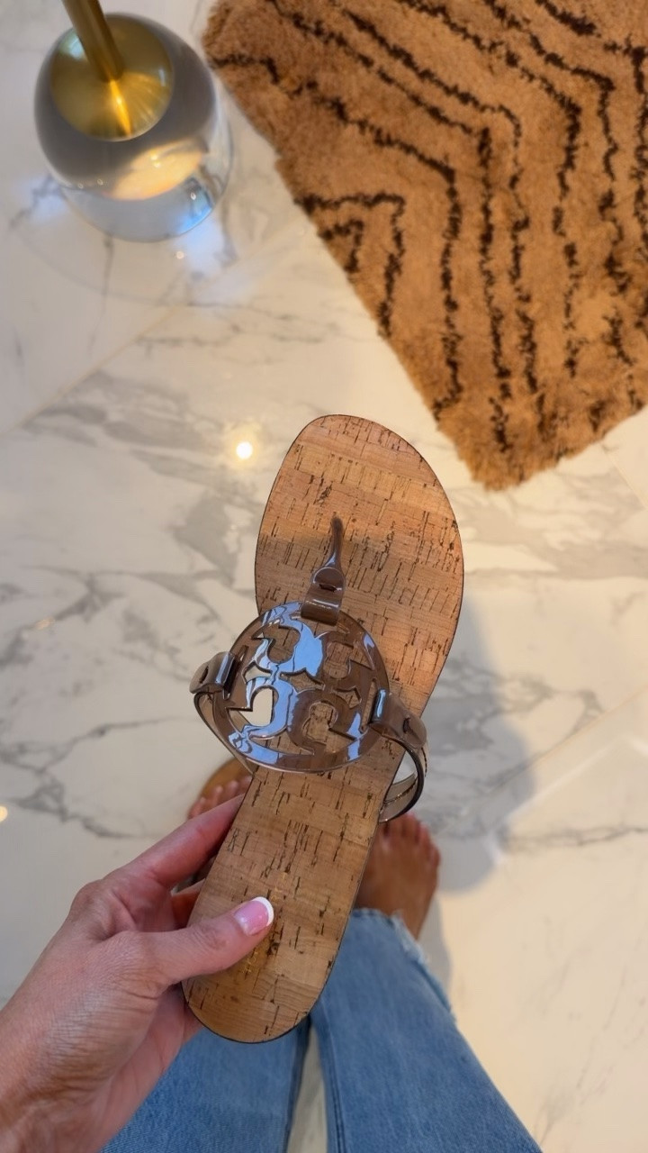 The perfect elevated jelly flat 😍😍😍