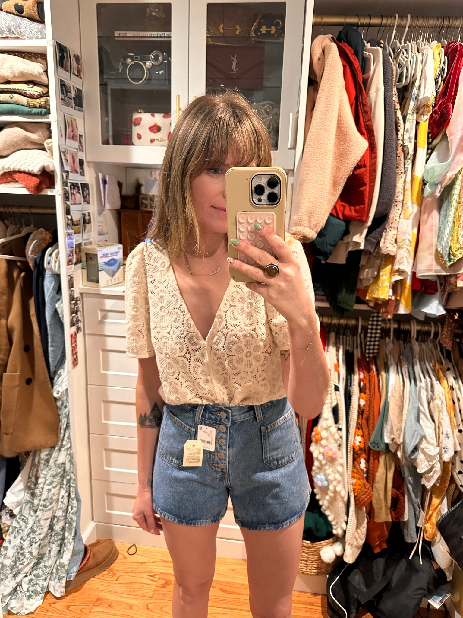 Love these Levi’s mom shorts! 

#LTKSeasonal #LTKSpringSale #LTKsalealert