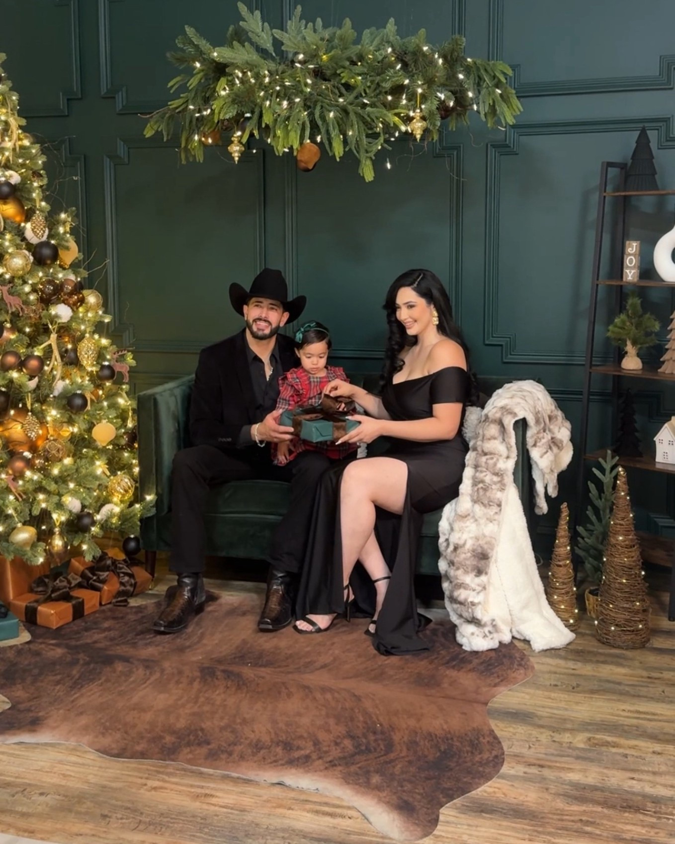 Perfect dress !! 

#LTKGiftGuide