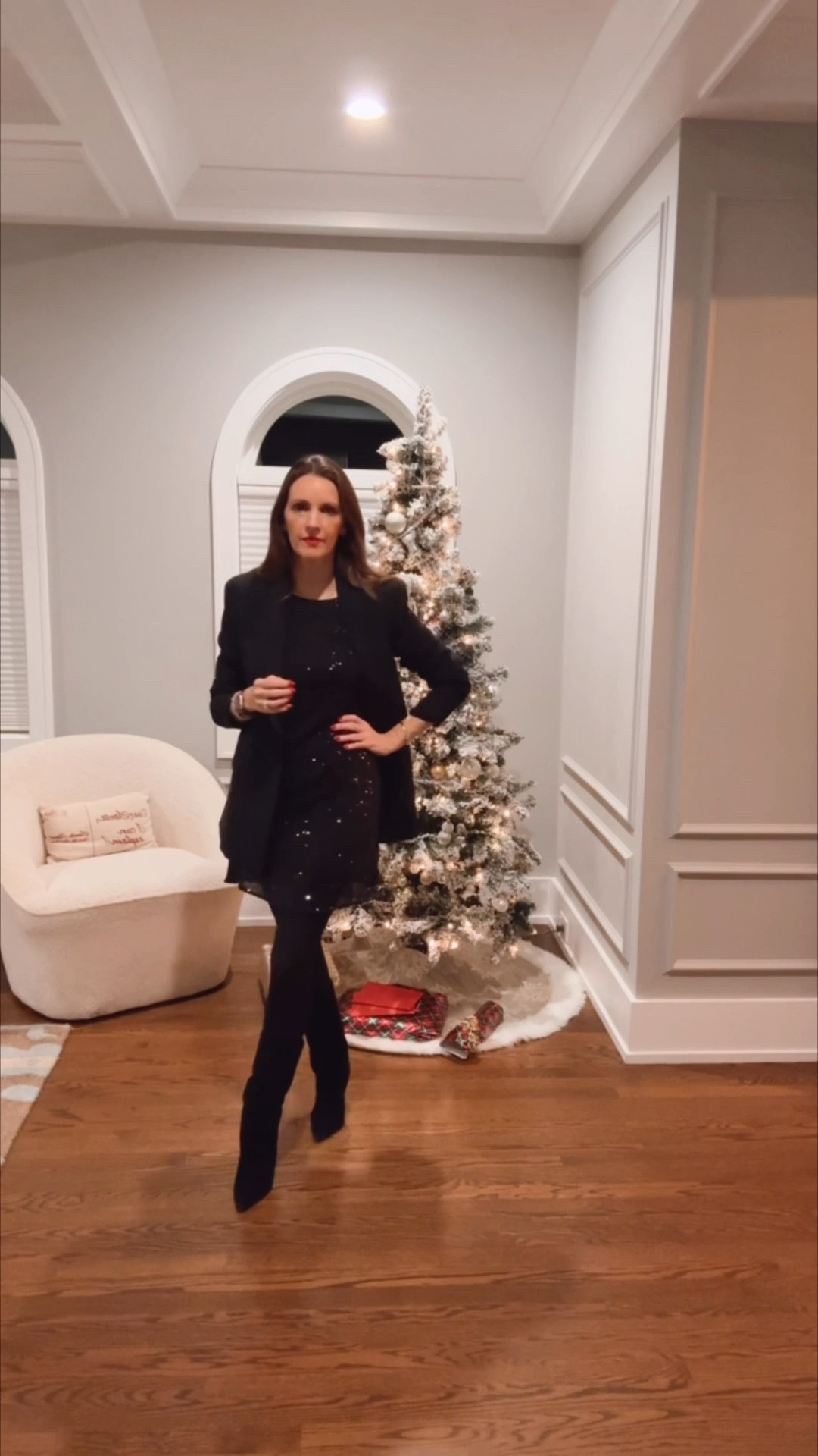 Countdown to Christmas: The Daily Look | Day 9

Eve of the eve ✨
Out for Christmas drinks….a quiet nod to a year that’s been hard for many, and gratitude for the nuggets and milestones worth celebrating.

This black sequin dress has been on repeat, styled this time with a new blazer and relaxed booties.

Here’s to holding both — reflection and celebration 🥂


#LTKBeauty #LTKHoliday #LTKOver40