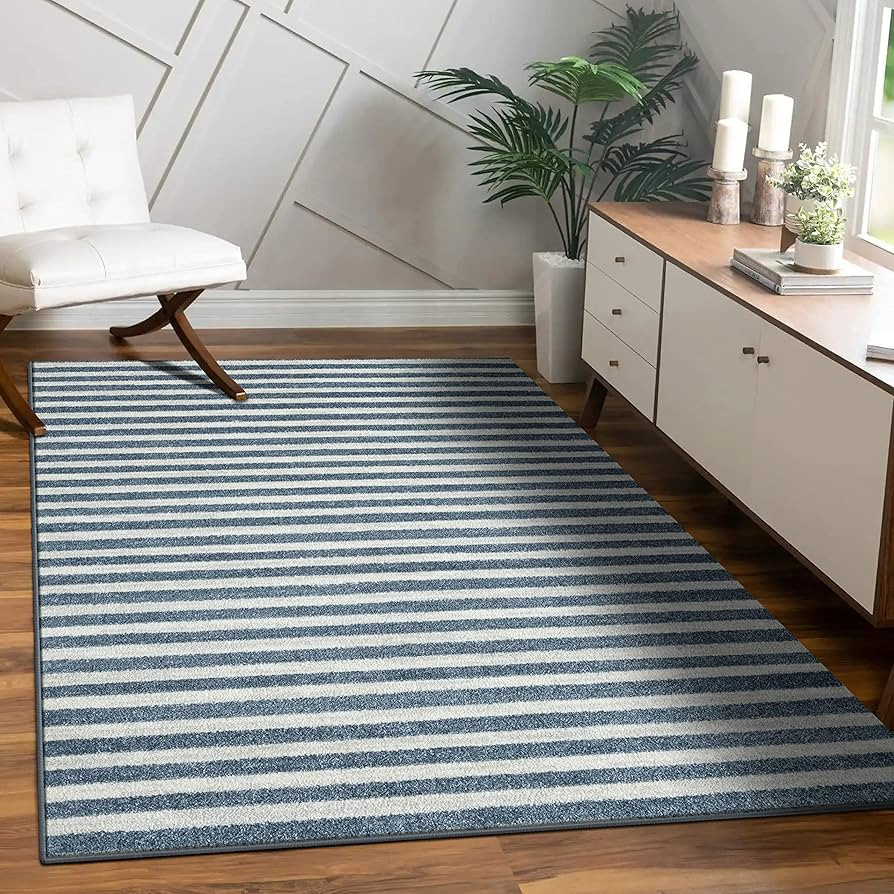 LUXE WEAVERS Daphnes Collection 2800 Blue 5x7 Moroccan Lines Area Rug | Amazon (US)