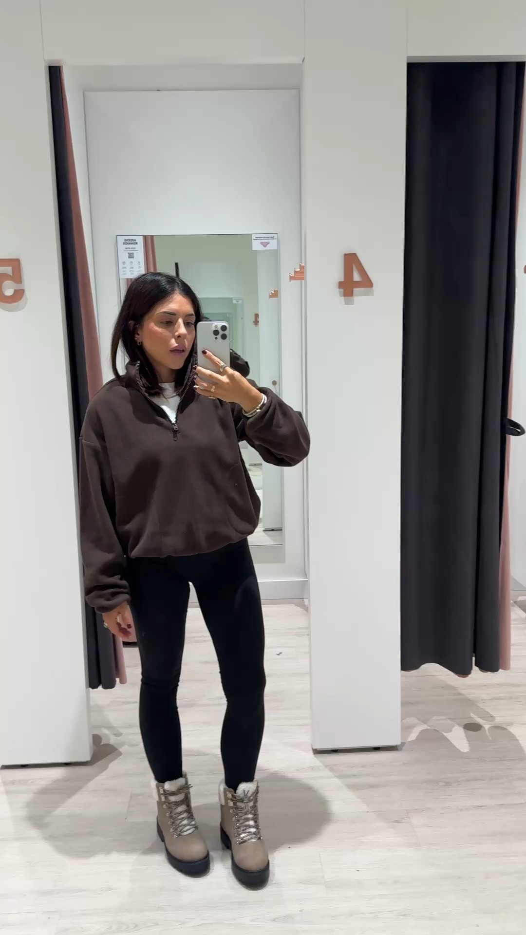 Use code: VANESSA15
Sweater - small 
Tee - XS
leggings - XS

#LTKcanada #LTKfitness #LTKsale