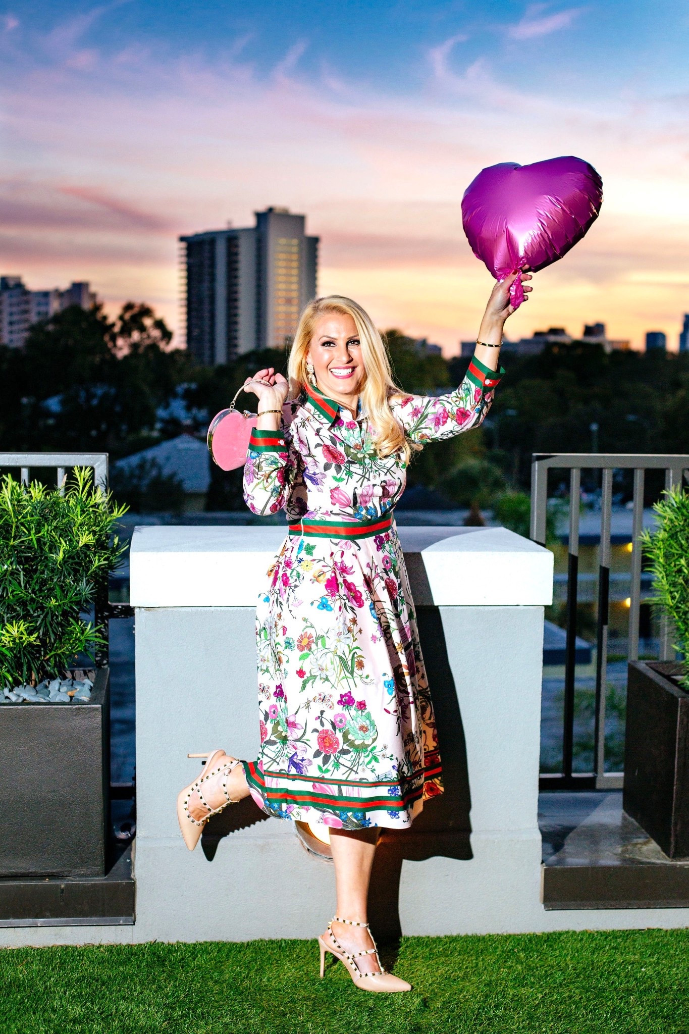 💖VALENTINE’S DAY DRESSES: Anyone else excited for Valentine’s Day?

💖Sharing some of my favorite dressy Valentine’s Day looks over the next couple weeks. Make sure to watch my insta stories!

💖This designer inspired dress is under $60! You can wear it for Valentine’s Day or as a wedding guest to a spring wedding! Love the floral design. It’s beautiful!


💖DRESS OUTFIT: @amazonfashion

#amazonfashion #founditonamazon #amazonfinds #amazonfashionfinds #valentinesdress #valentinesdaydress #valentinesday #valentinesdayoutfit #valentinesdayoutfitideas #dressy #southerncharm #southernliving #southernlivingmag #epicureanhotel #marriott #marriottbonvoy #autographcollection #autographhotels #exactlylikenothingelse #TLPicks #street2beachstyle #tampabloggers #stpetebloggers #rewardstylebloggers #LTK #liketkit @jtstjtst11 @epicureanhotel 

#LTKSeasonal #LTKOver40 #LTKSaleAlert #LTKU #LTKMidsize #LTKWorkwear #LTKgrwm #LTKootd #LTKValentine #LTKWedding 


