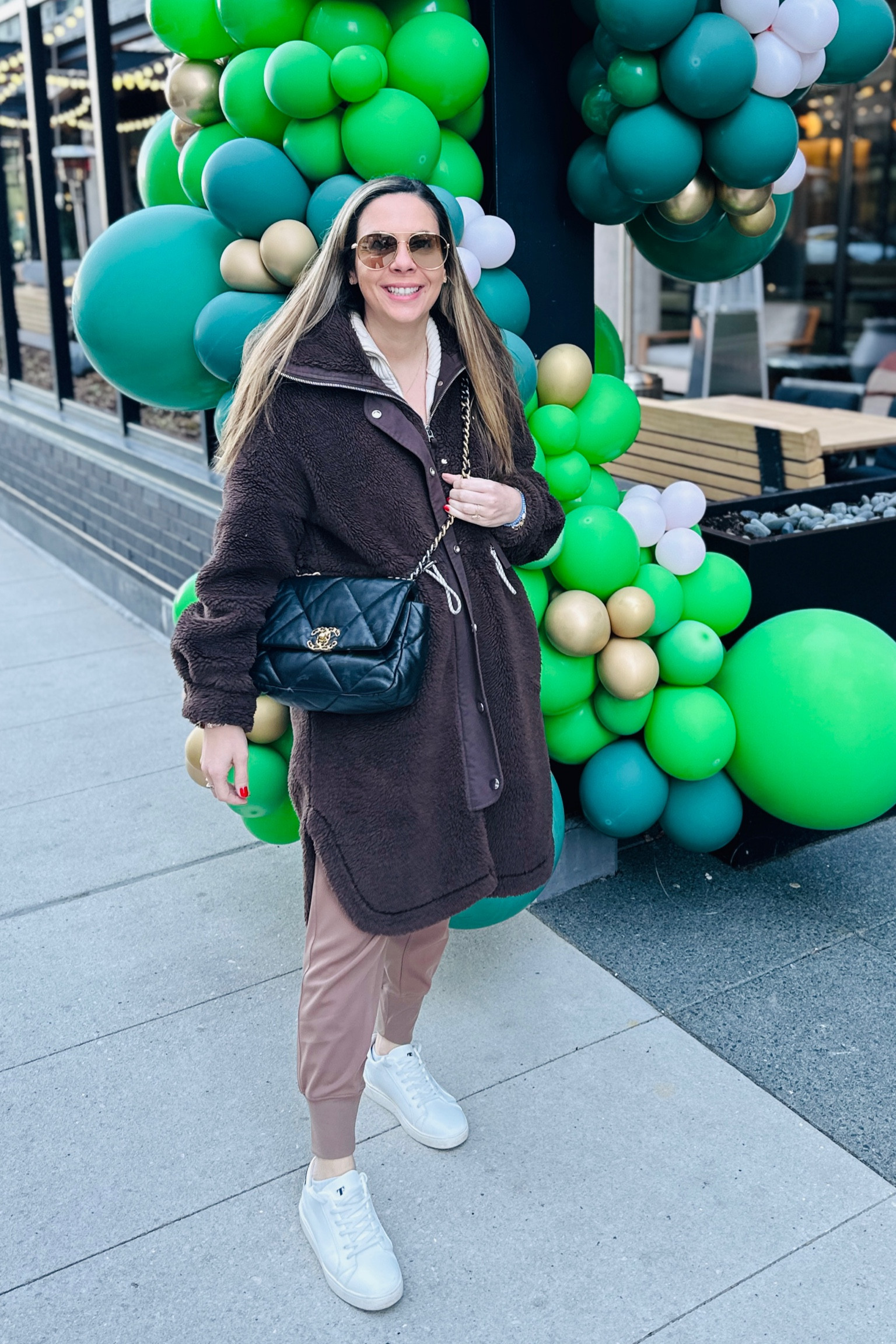 My most worn coat this season from Varley, coffee bean brown teddy coat, jones coat, all sizes available, oversized fit, size XS, knit jacket, joggers, thousand fell sneakers, Jaclin Natale 


#LTKshoecrush #LTKtravel #LTKSeasonal