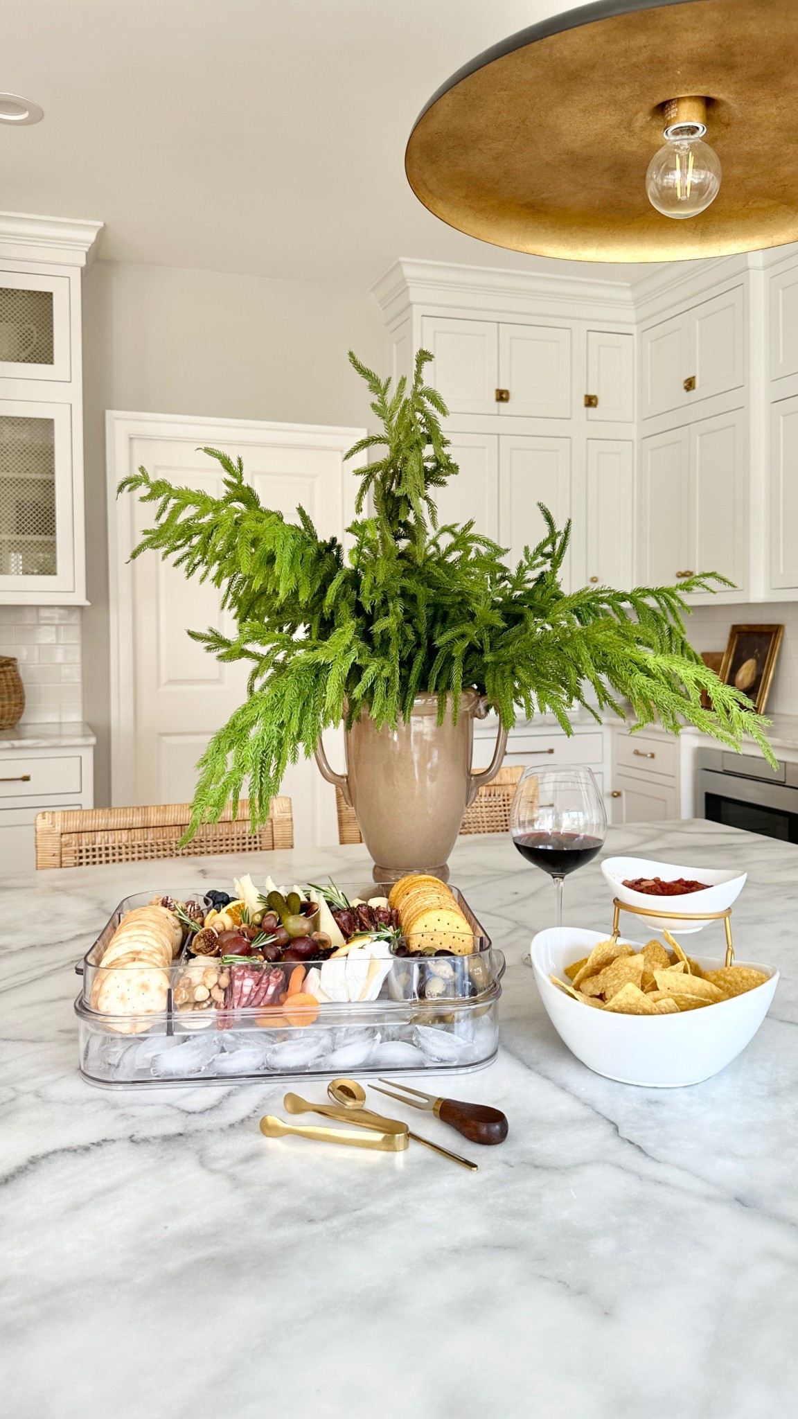 Holiday hosting essentials! 

Christmas, Thanksgiving, New Years, Super Bowl

#LTKFindsUnder50 #LTKHoliday #LTKParties