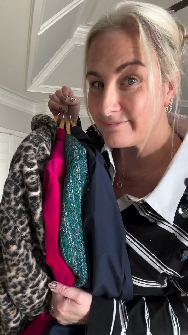 Who’s ready for Jackets!?! This girl!!! I have two events I needed dressier ones for so the tweed and pink velvet are perfect!  Would the matching pink pants be too much? 🩷🎀