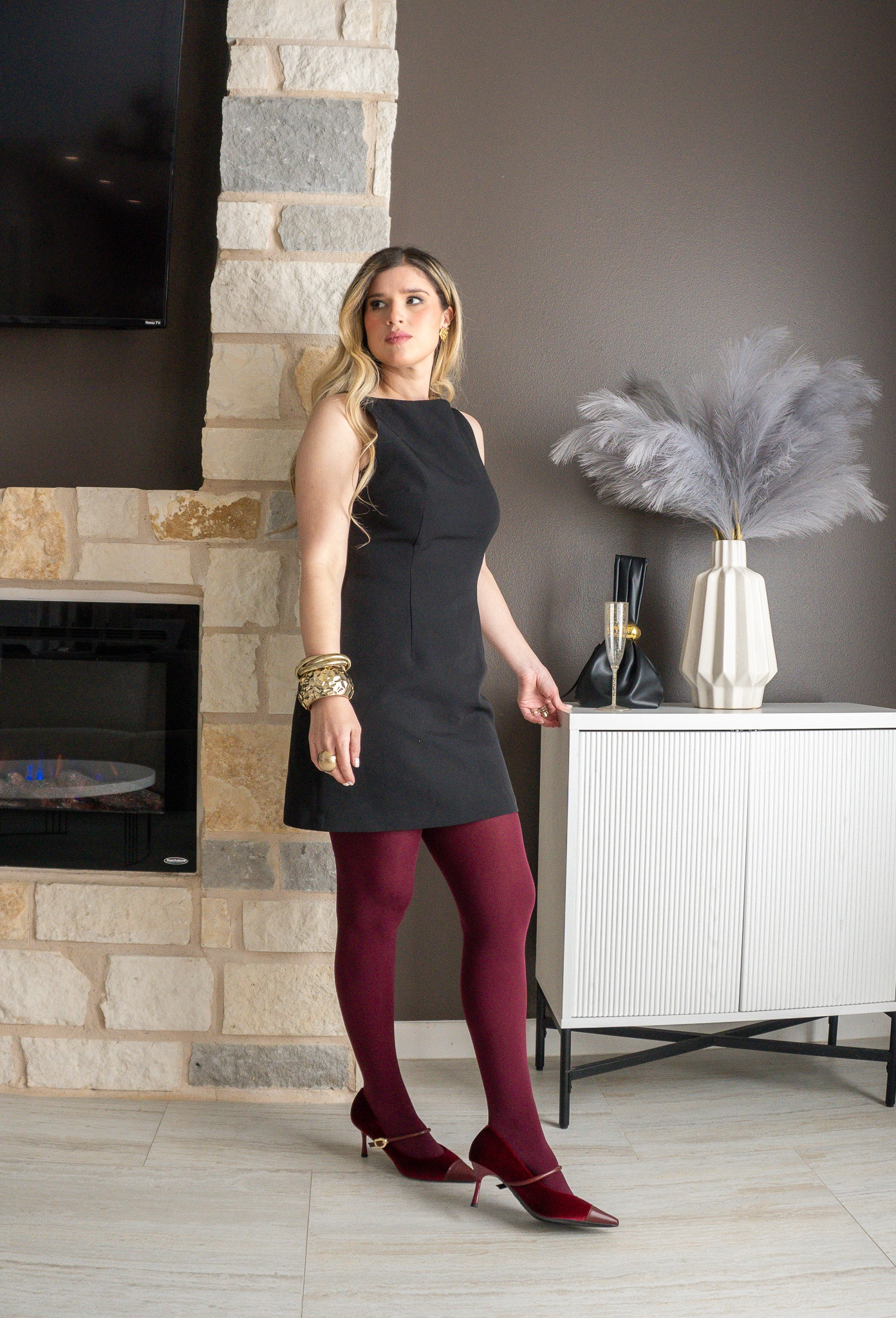 Date night look

##fashionista #fashionblog #instagashion #ootd #ootdmagzine #fashionblogger #fashioninspiration #styleblogger #stylegram #streetfashion #lookbook #lookoftheday #whatiwore 