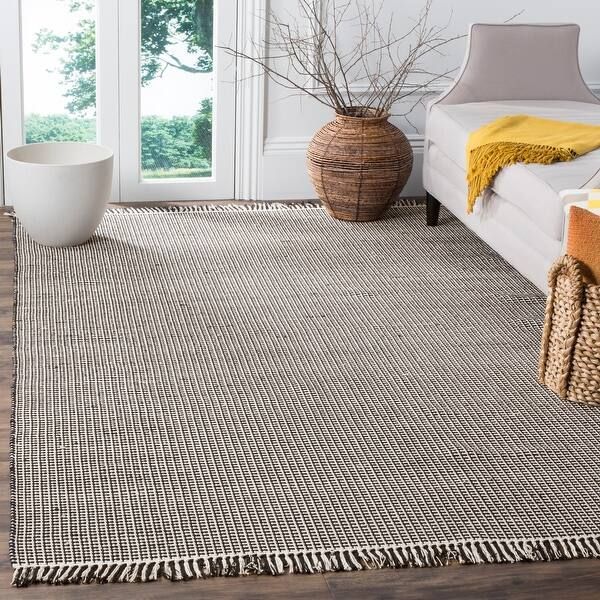 Safavieh Handmade Flatweave Montauk Rukhsana Casual Cotton Rug with Fringebrand: Safavieh | Bed Bath & Beyond