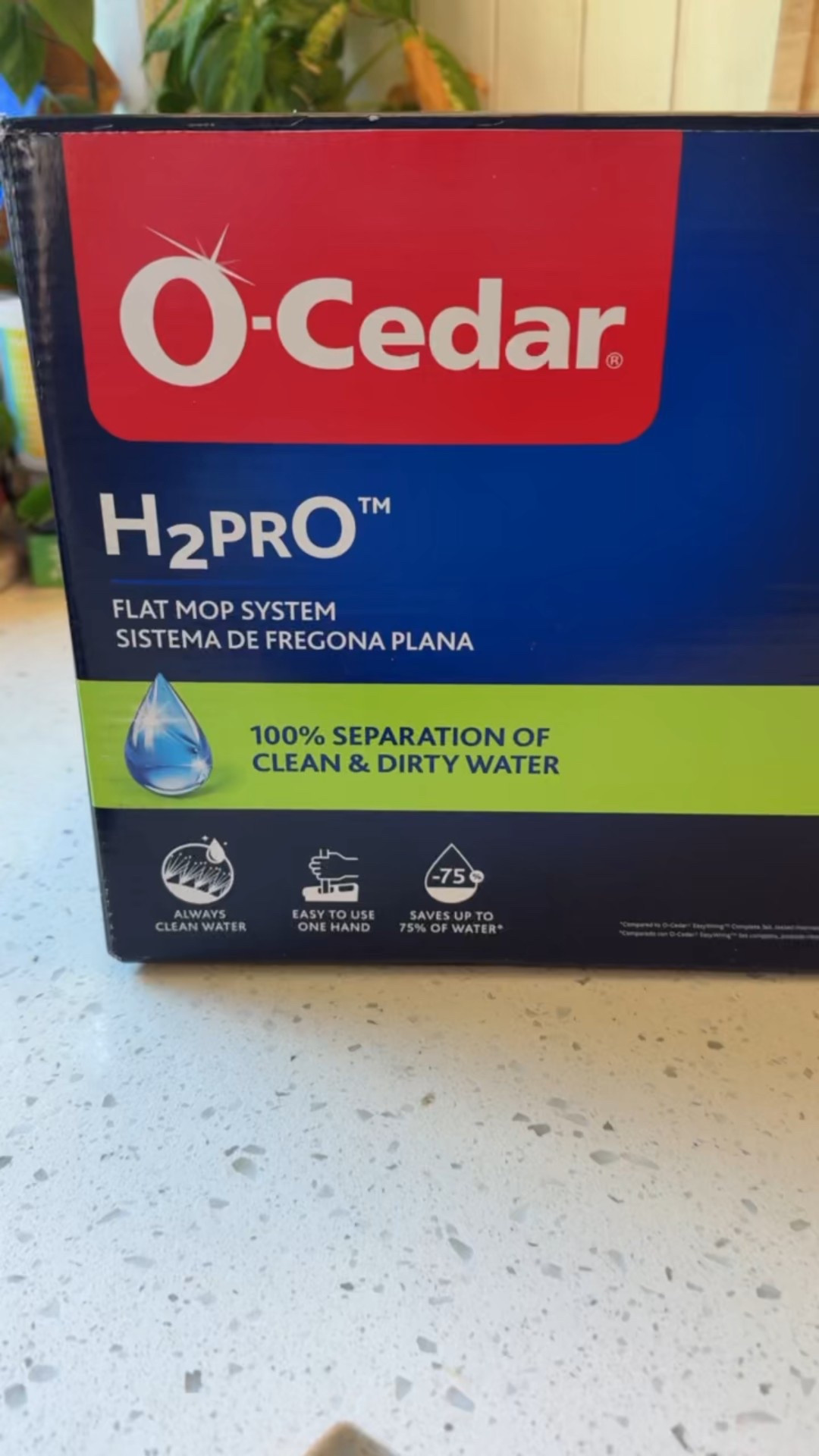 #ad Meet the O-Cedar H2prO Flat Mop 🙌  Lightweight, easy to carry, and safe for all hard floors. The dual-tank design means you’re always cleaning with fresh water, while the flat mop head covers every corner and baseboard! 
Shop it today at @target 🚿
 @ocedarclean @target
 #ad #ocedarclean #ocedarpartner #Targetpartner #target #H2prO #FlexandCatch #RinseClean #EasyWring #PACS