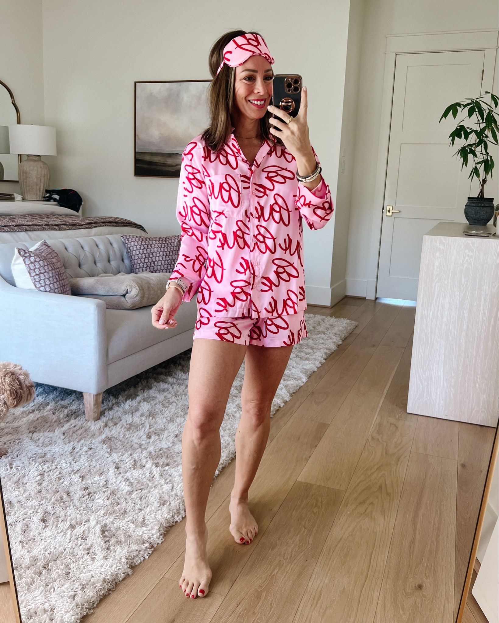 I couldn’t pass up this pajama set from Target! So cute for Valentine’s Day and even comes with a sleeping mask 💤💝

Swipe to see the full details and get a closer look! ✨➡️

Pajamas Fit: I’m wearing an XS

#LTKWatchNow #LTKFindsUnder50 #LTKStyleTip
