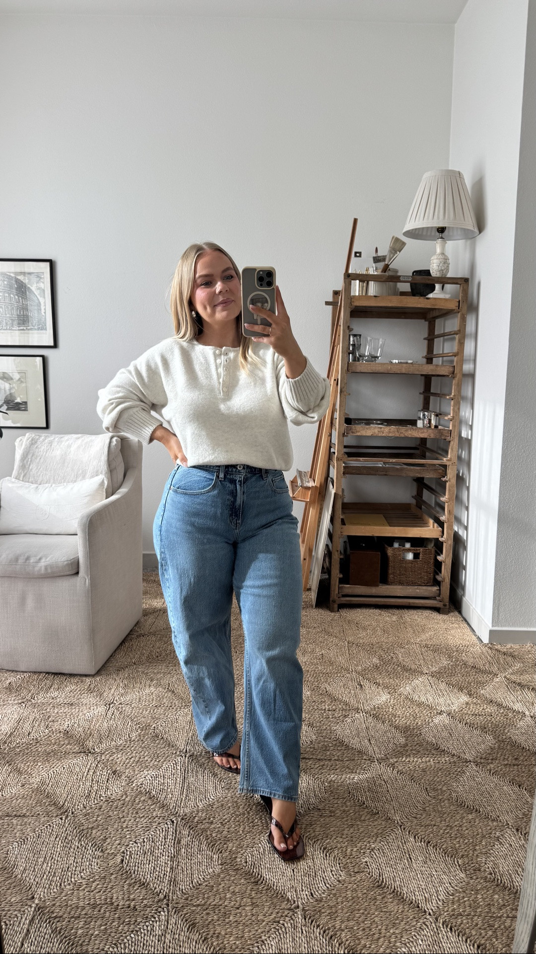 Tried the High Rise Barrel Jean and I LOVE them! I’m in size 29R and size Small in the sweater. Use code DENIMAF to save an additional 15% off! @abercrombie #abercrombiepartner