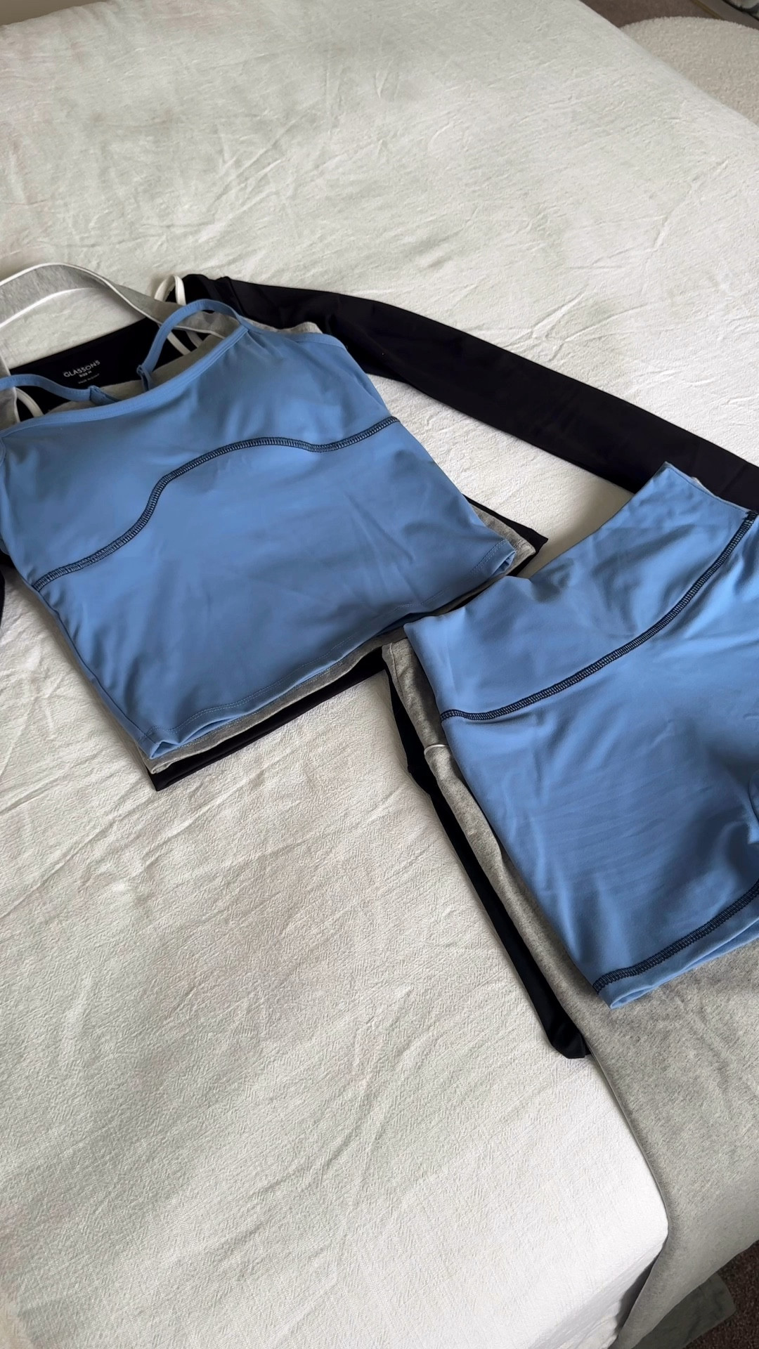 Glassons athleisure sets we all need 🤍 grey set runs large, I would size down to a small in both top & bottom 