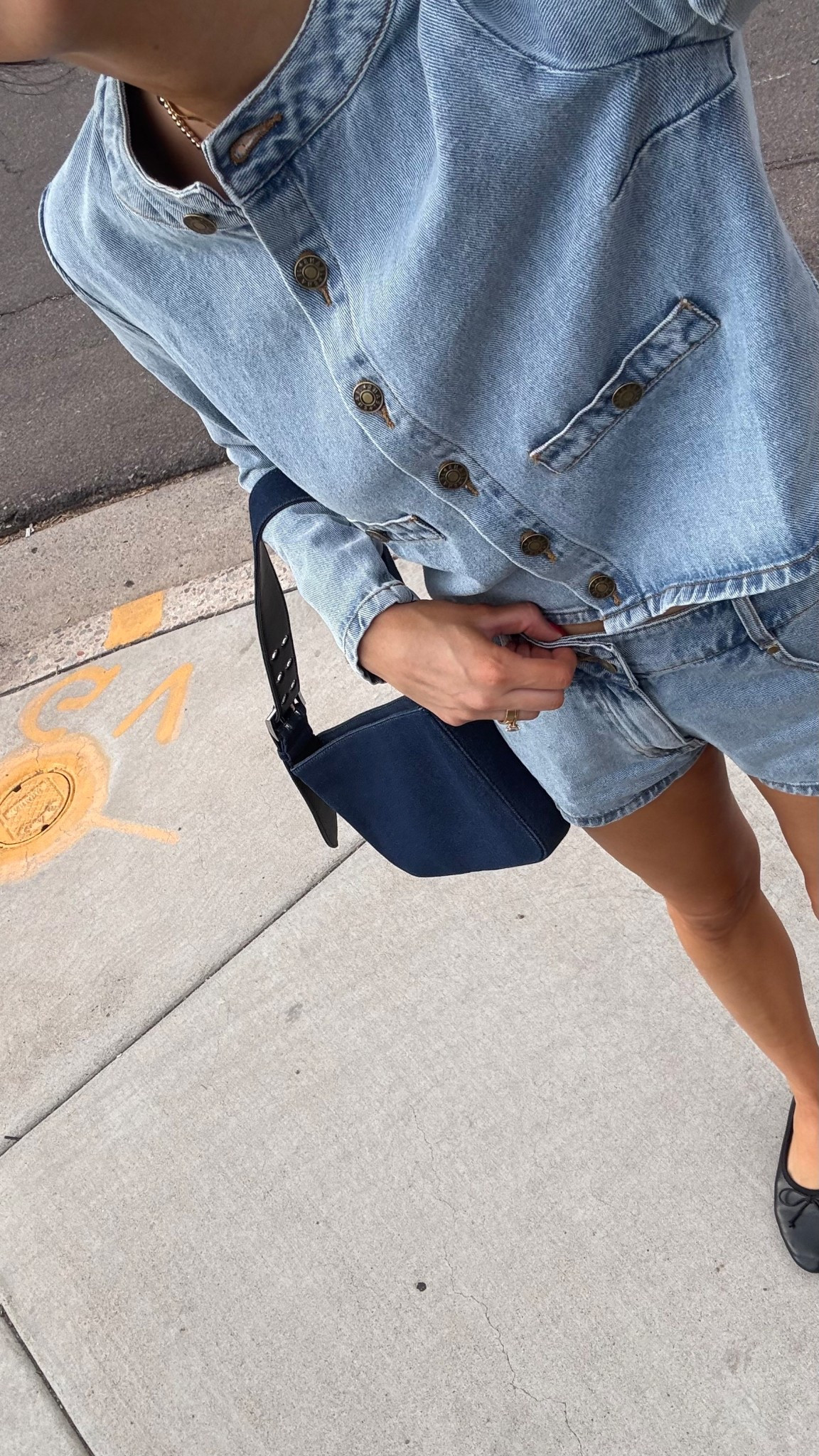 Two piece Amanda Uprichard denim set - mini shorts 👖

#LTKSaleAlert #LTKStyleTip #LTKSeasonal