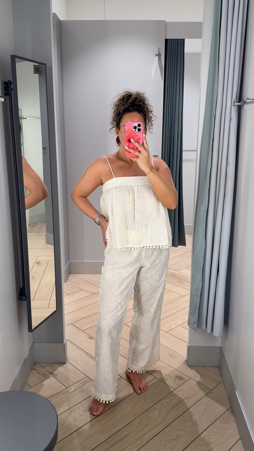 New co-ord has landed online on H&M 🫶🏼

I’m wearing a size small in both!

Summer outfit, holiday outfitt

#LTKsummer #LTKstyletip #LTKuk