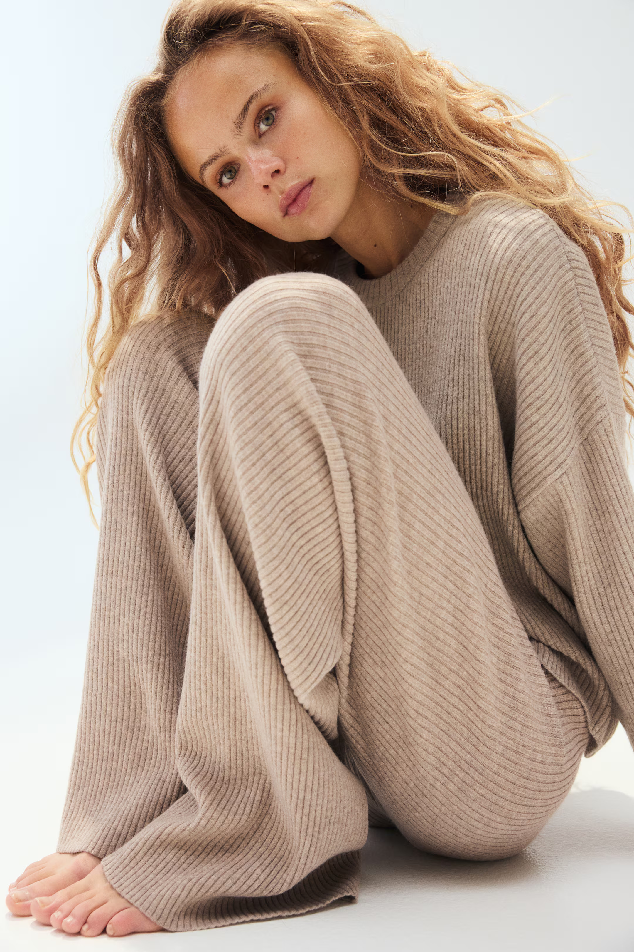 Wide rib-knit trousers - Beige marl - Ladies | H&M GB | H&M (UK, MY, IN, SG, PH, TW, HK)