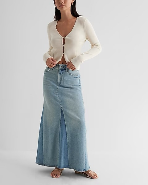 Two toned denim skirt 

#LTKmidsize #LTKfindsunder100 #LTKstyletip