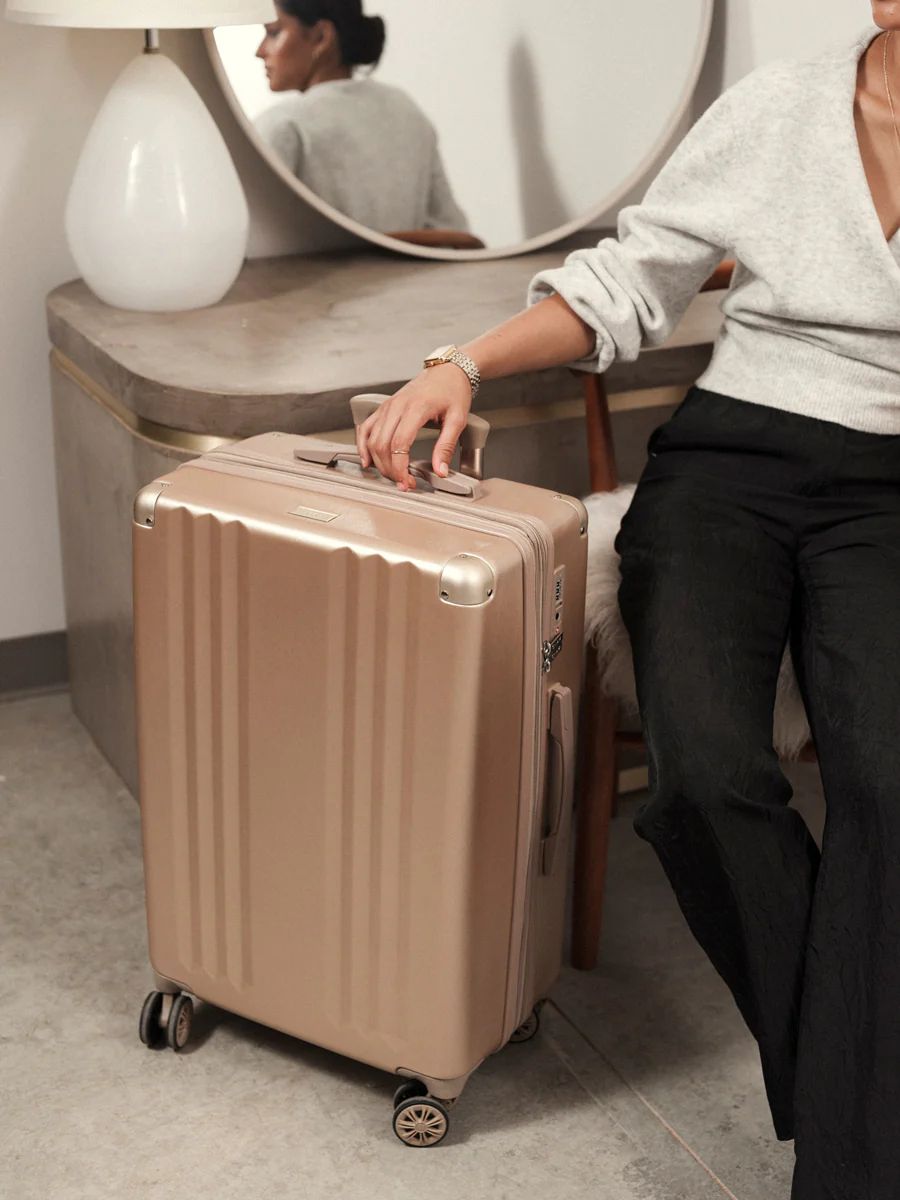 Ambeur Medium Luggage | CALPAK Travel