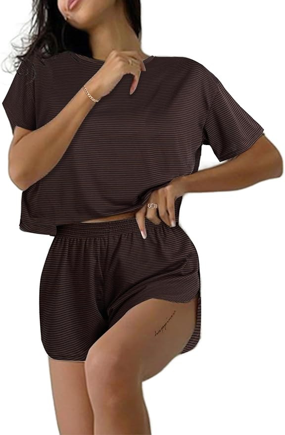 Remidoo Women's Pajamas Set Striped Tee Shirts and Shorts Side Slit Crewneck Loungewear | Amazon (US)