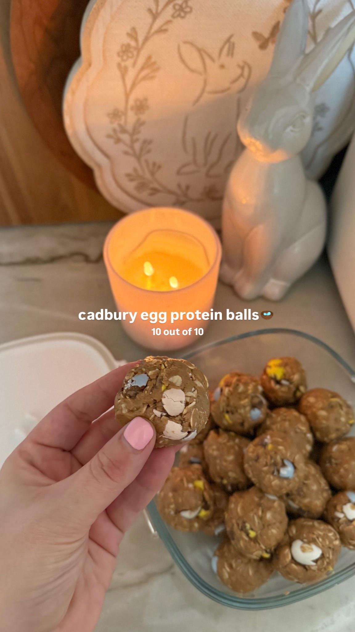 cadbury egg protein balls🪺 
2 cups oats 
1 cup peanut butter 
1/2 cup honey 
Pinch of salt 
Crushed up Cadbury eggs 
2 scoops clean simple eats protein powder in the peanut butter cup flavor 

Mix everything well to combine, roll, and store in the fridge for a grab and go protein filled snack!! 

#LTKmomlife #LTKfoodie #LTKHome