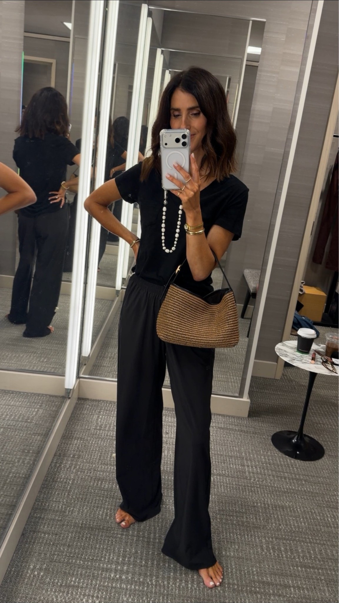 NSALE outfit 🚨 these pants are amazing!super comfortable, flowy and lightweight. I’m just shy of 5-7” wearing the size small flowy pants  and small top. 

#stylinbyaylin #aylin #nordstrom #NSALE

#LTKootd #LTKSaleAlert #LTKfitnessgoals