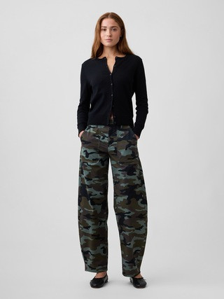 Mid Rise Barrel Khakis | Gap Factory
