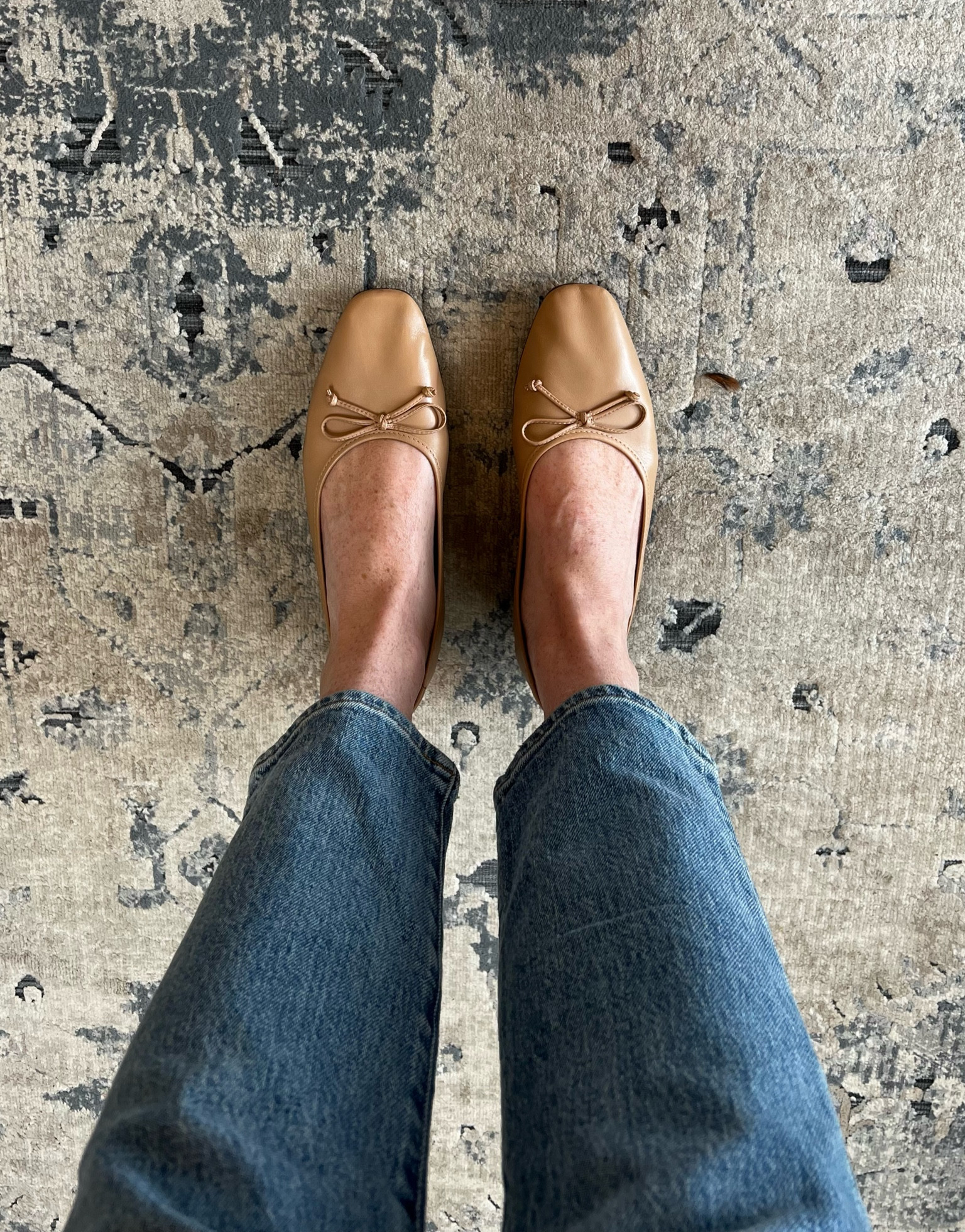 I struggle in the spring because my whole wardrobe is full of boots, sneakers and sandals. I’ve never been a big flats girl, but I find myself always needing a shoe to slightly dress up a casual outfit. These Schutz ballet flats are amazing, they are SO comfy, the leather is lightweight and molds to your foot. I love the shape of the toe too. They are sold at many places in a few colors that I will link! I find they run TTS, if you are between sizes I would get your smaller size.

#LTKshoecrush