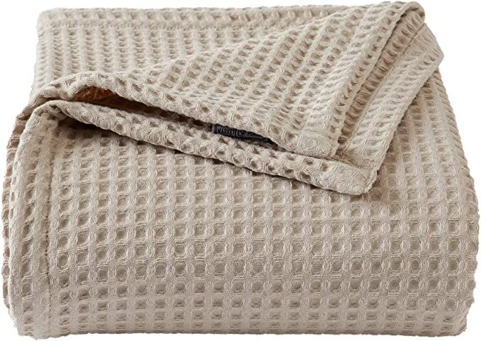 Amazon.com: 100% Cotton Waffle Weave Bed Blanket | Soft, Breathable, and Lightweight Blanket for ... | Amazon (US)