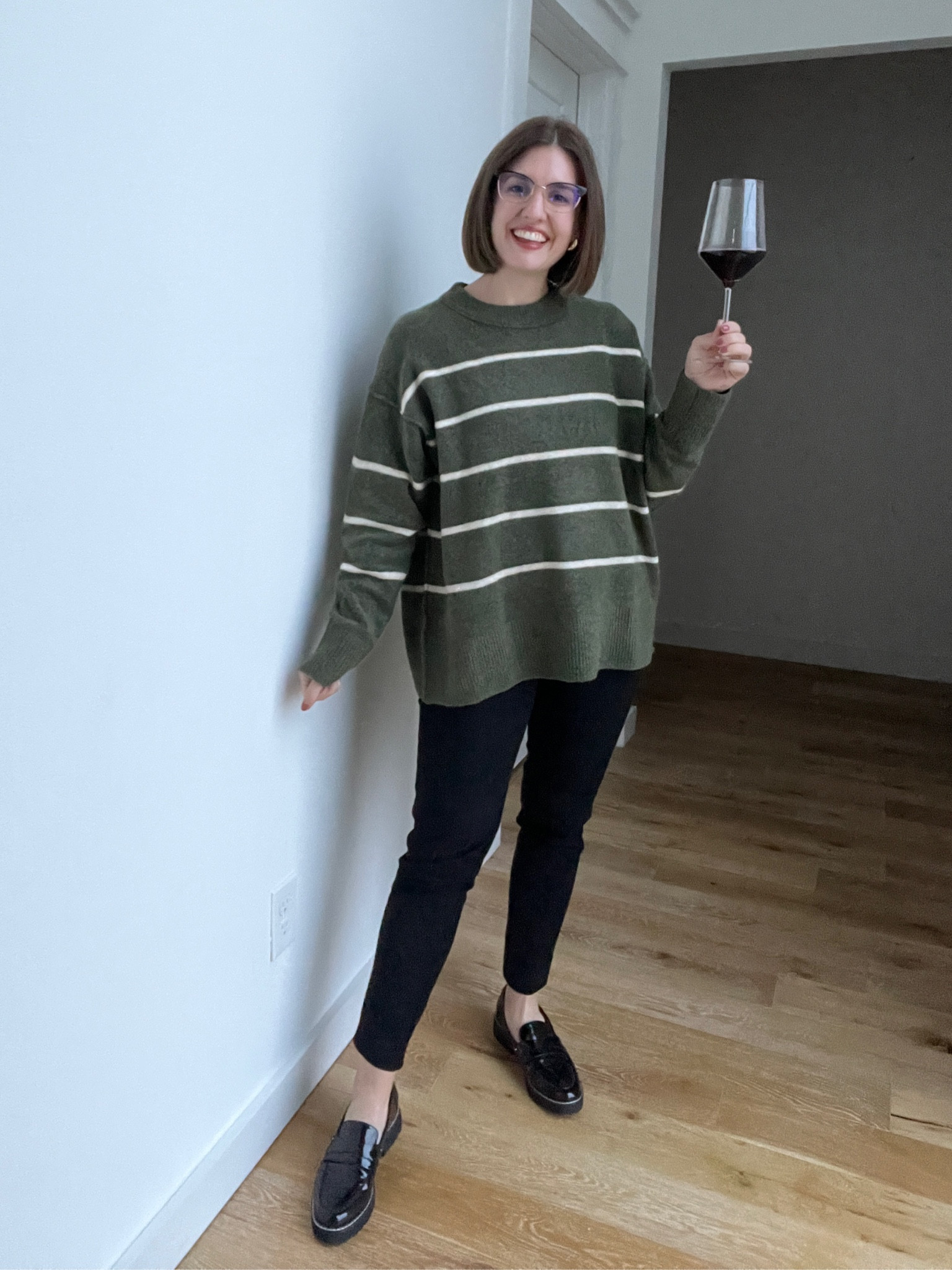 Love this tunic sweater with leggings or jeans! Perfect cozy outfit for upcoming thanksgiving celebrations! 

#LTKfindsunder50 #LTKsalealert #LTKSeasonal