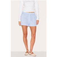 Blue Pinstripe Contrast Waistband Shorts | PrettyLittleThing IE