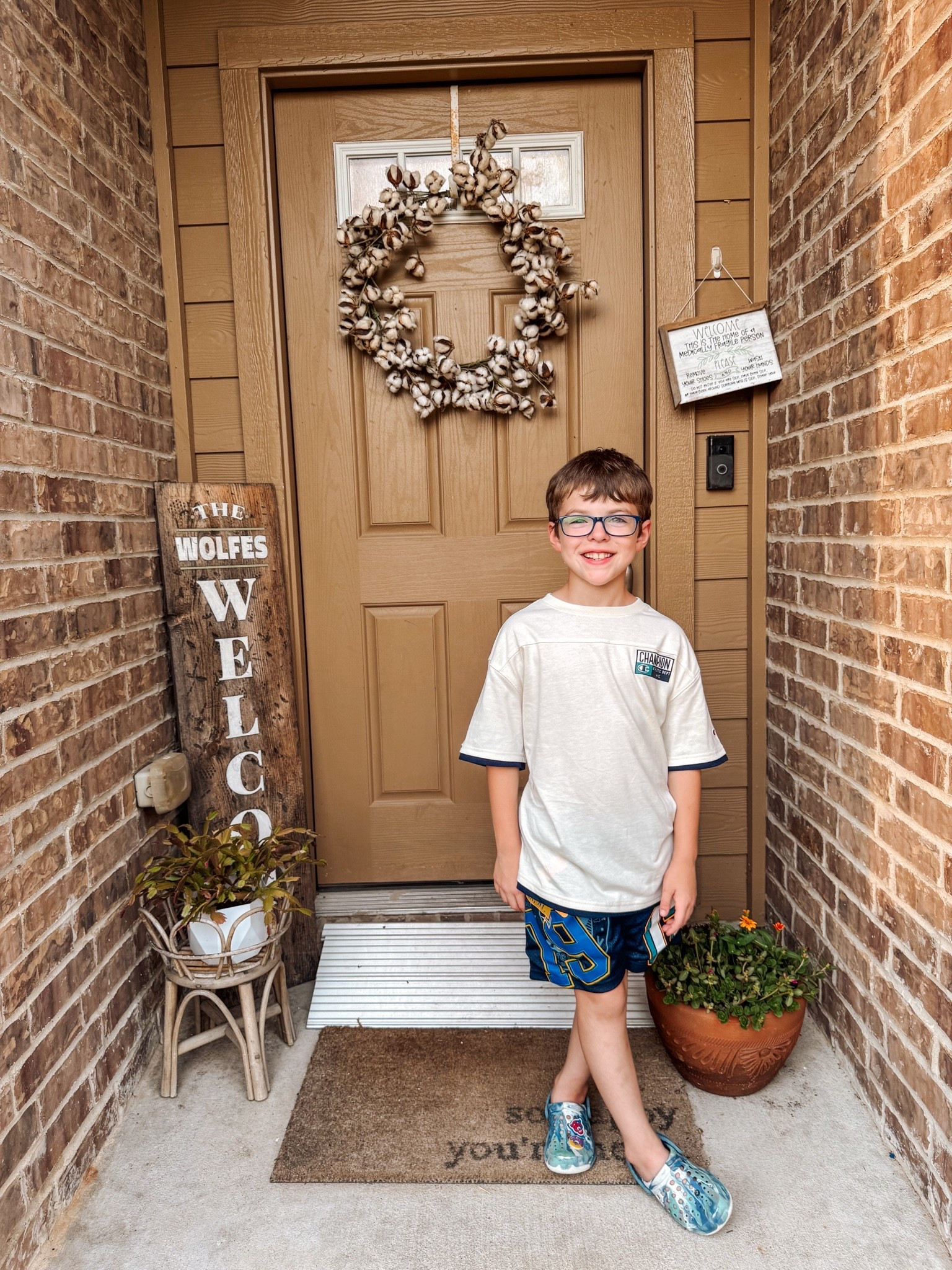 #ad Outfit change… outfit change… outfit change… 😎

Lawson is putting these Champion Kids looks from Target to the test, and I can't decide which combo I love most! With just 2 shirts and 2 shorts, we created 4 different outfits. Are you Team 1️⃣, 2️⃣, 3️⃣, or 4️⃣?

Shop all the looks in my LTK! 🛒

#targetpartner #championkids #targetxchampion @target @champion

#LTKmomlife #LTKKids #LTKActive