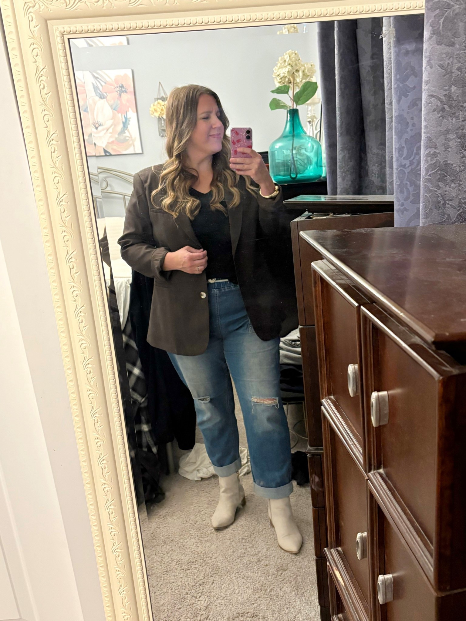 Dressing up a basic tshirt and jeans is easy when you throw on a blazer and some jewelry, instantly elevates the look. 

Wearing an XL in the jeans and an XL in the blazer. 

Amazon fashion
Old navy tshirt
White booties 

#LTKmidsize #LTKcurves #LTKworkwear