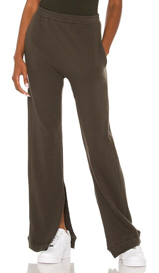 Levi Sweatpant in Olive | Revolve Clothing (Global)