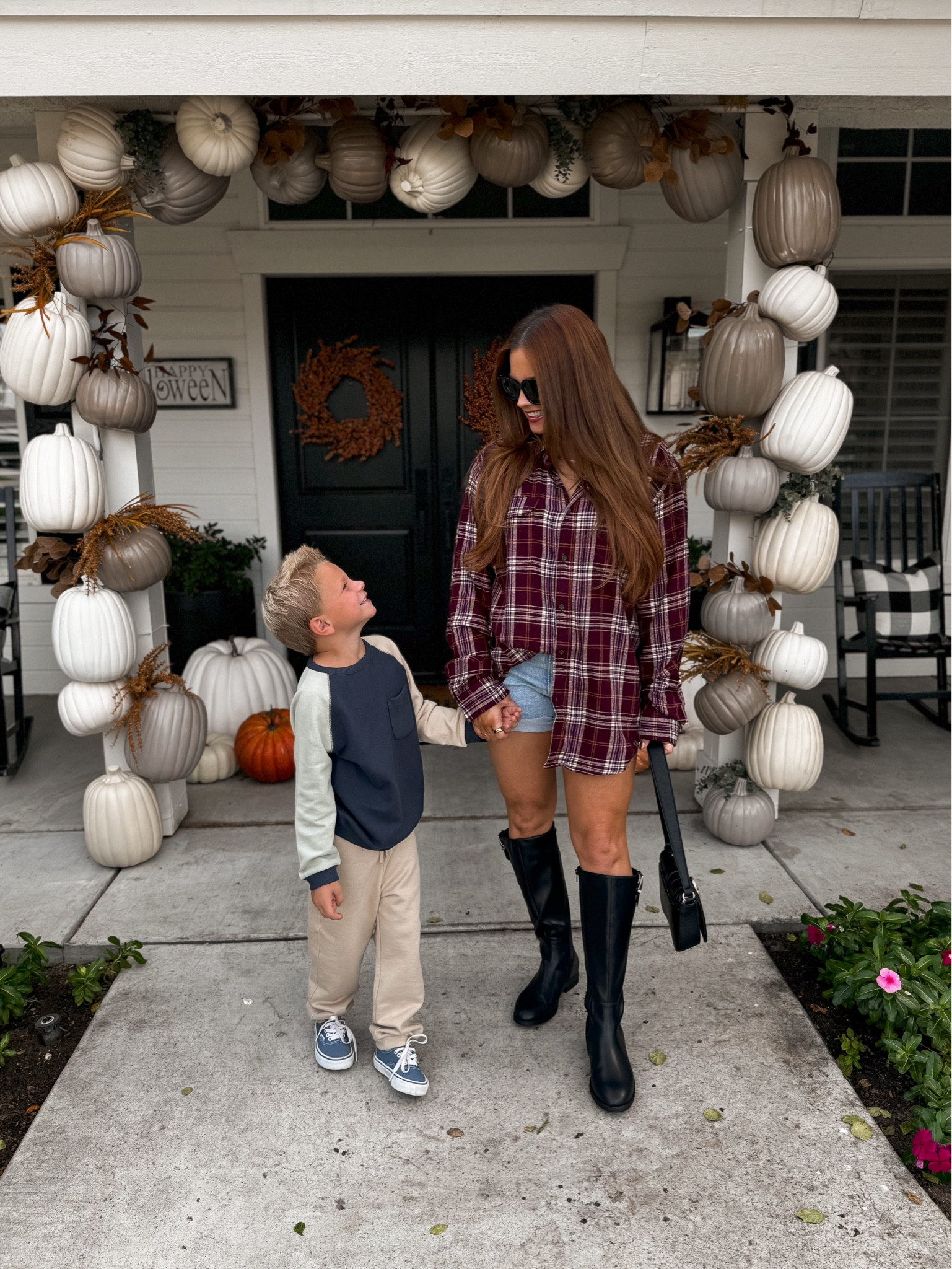 Both of our outfits are from @walmartfashion and my little tip of the day is to stalk the men’s department for the cutest flannels! They’re $11.98 so I might have gotten 3 🙈 Also linked my boots, bag & sunglasses & Pax’s sweat outfit! #WalmartPartner #WalmartFashion