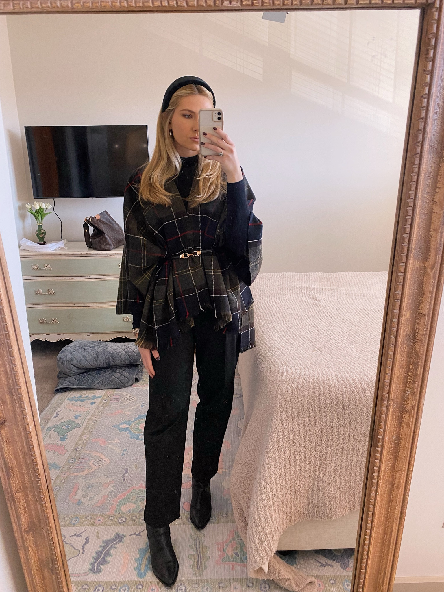 What I Wore! To church on this chilly Sunday ❄️

Tuckernuck // Barbour wrap // church outfit // business casual

#LTKSeasonal #LTKtravel #LTKworkwear