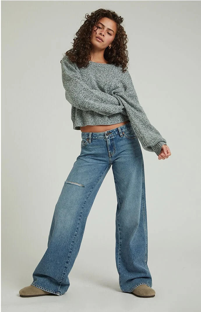 Women's Medium Indigo Low Rise Baggy Jeans - Size 27 | PacSun