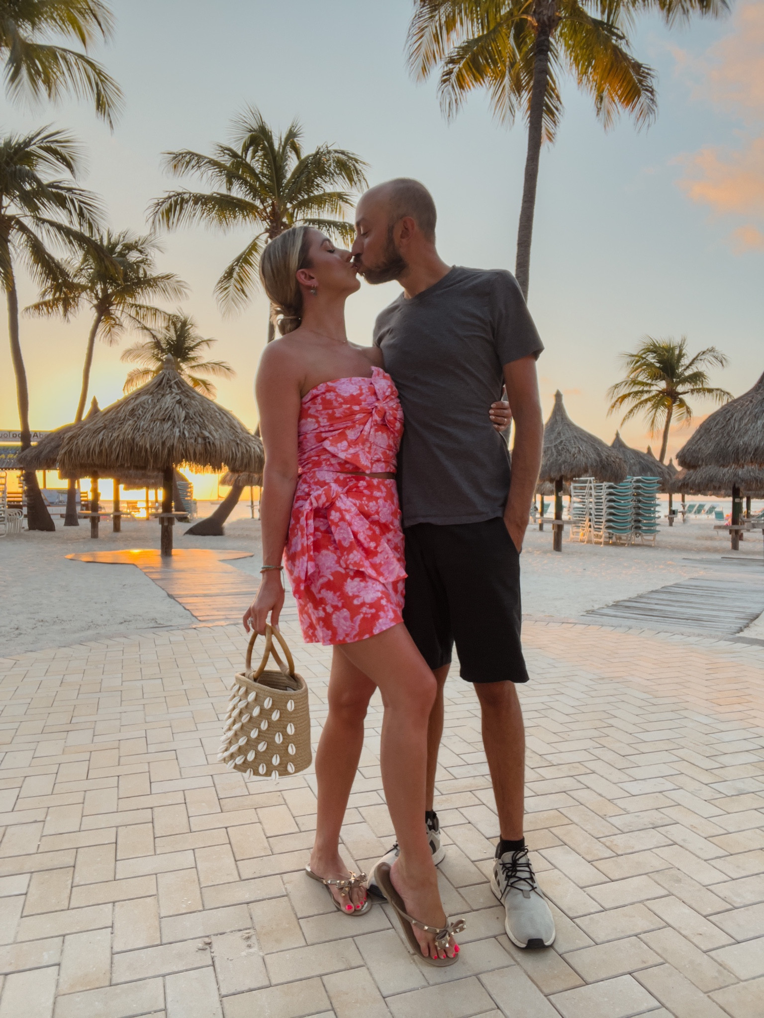 Here is a skirt and top outfit that I wore in Aruba. I am brings a small, it runs true to size. My sandals are in Amazon find. My bag is old but I will link a similar one. Perfect beach dinner look


Vacation outfit, Amazon, I found it on Amazon, vacation luck, beach outfit, travel outfit, what I wore on vacation, beach bag, sandals￼


#LTKstyletip #LTKunder100 #LTKtravel