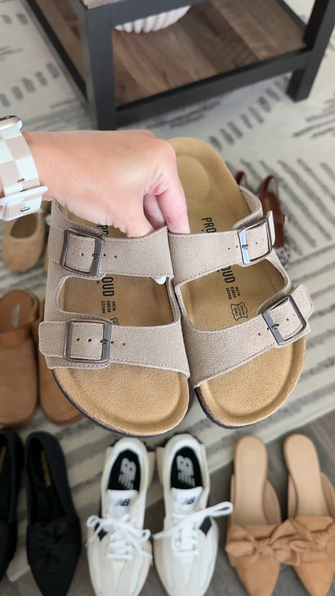 These sandals are so comfy and perfect to throw on in this summer to fall transition weather!

#LTKootd #LTKmomlife #LTKSeasonal