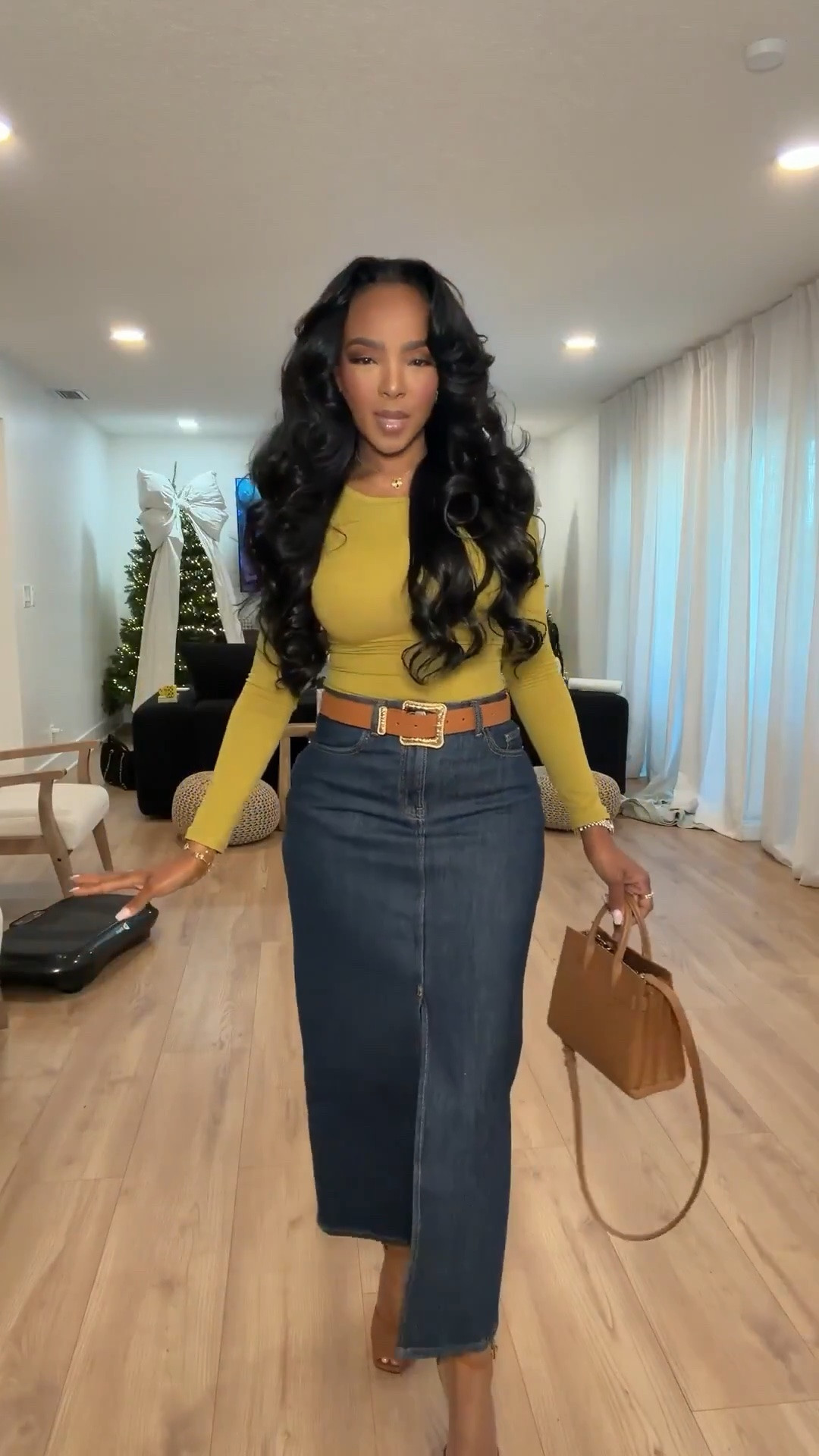 Scroll to shop 👇🏽 Everything from this look is linked below ✨  

Size Small | 5’4” | 140 lbs  📲 Download the FREE LTK app & follow @kirasfashionfinds  

Petite summer outfit, women’s outfit ideas, everyday style, affordable fashion, summer fashion  #LTKPetite #LTKootd #LTKSeasonal