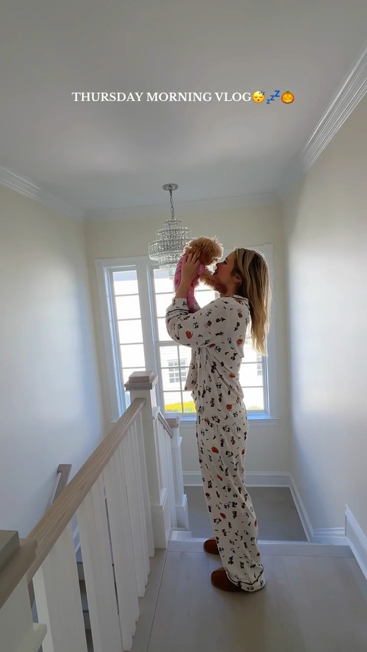 clearly in the pumpkin spirit🫡✨🧡💤 october ROCKS #morningvlog #dogmom #dayinmylife #vlog #october

#LTKStyleTip #LTKFindsUnder100 #LTKPets