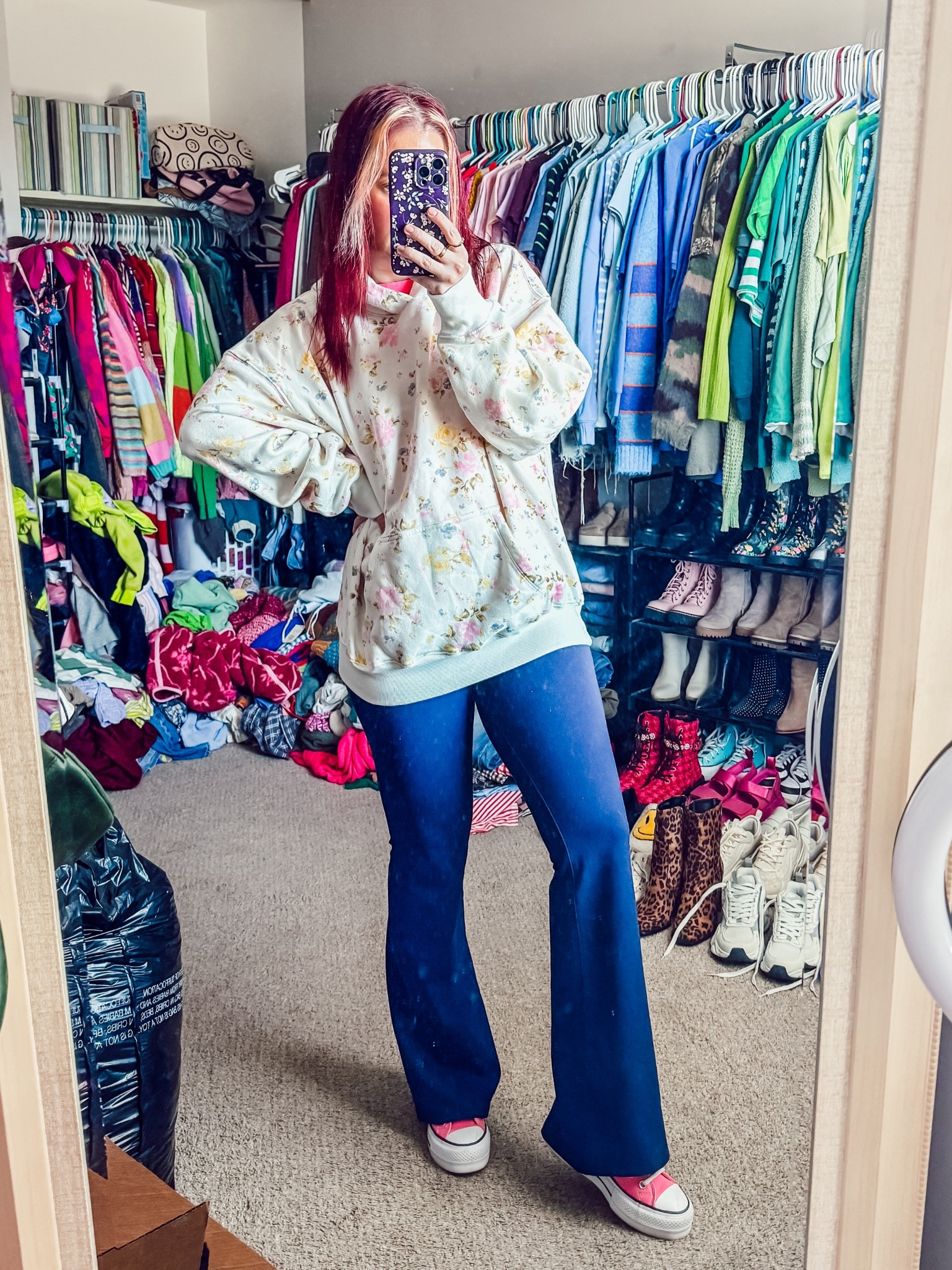 Birthday ootd 
Sweatshirt - large - target 
Tee - medium - old navy 
Pants - medium - target 
Shoes - converse 

#LTKfindsunder50 #LTKSeasonal #LTKActive