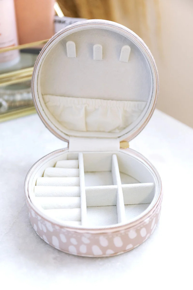 Dazzle The Crowd Pink Spotted Jewelry Case | The Pink Lily Boutique