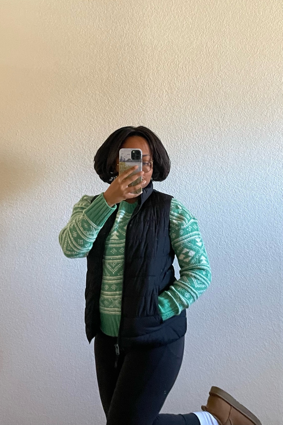 I love adding a pop of color to winter outfits. Such an essential for boosting your mood while staying warm and cozy💚

#LTKSeasonal #LTKfitness #LTKfindsunder100