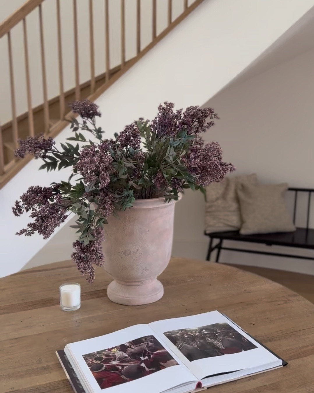 The most impactful blooms I’ve ever had in the entryway. This is the five stem bundle and I’m in love. 

Faux blooms
Faux stems
Flowers
Interior decor
Interior design
Spring 


#LTKselfcare #LTKSeasonal #LTKHome