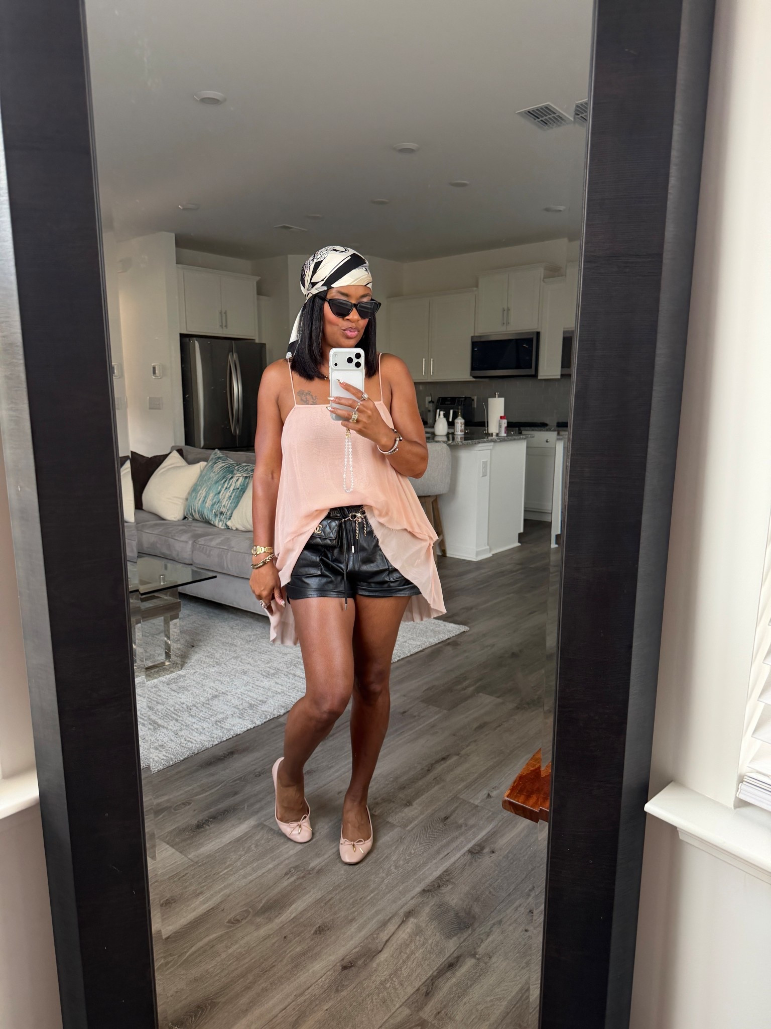 🌸Concert fit, but make it girly!! 

Leather shorts - Maje
Shoes - Chloe
Scarf/belt - Chanel 

#LTKgrwm #LTKootd