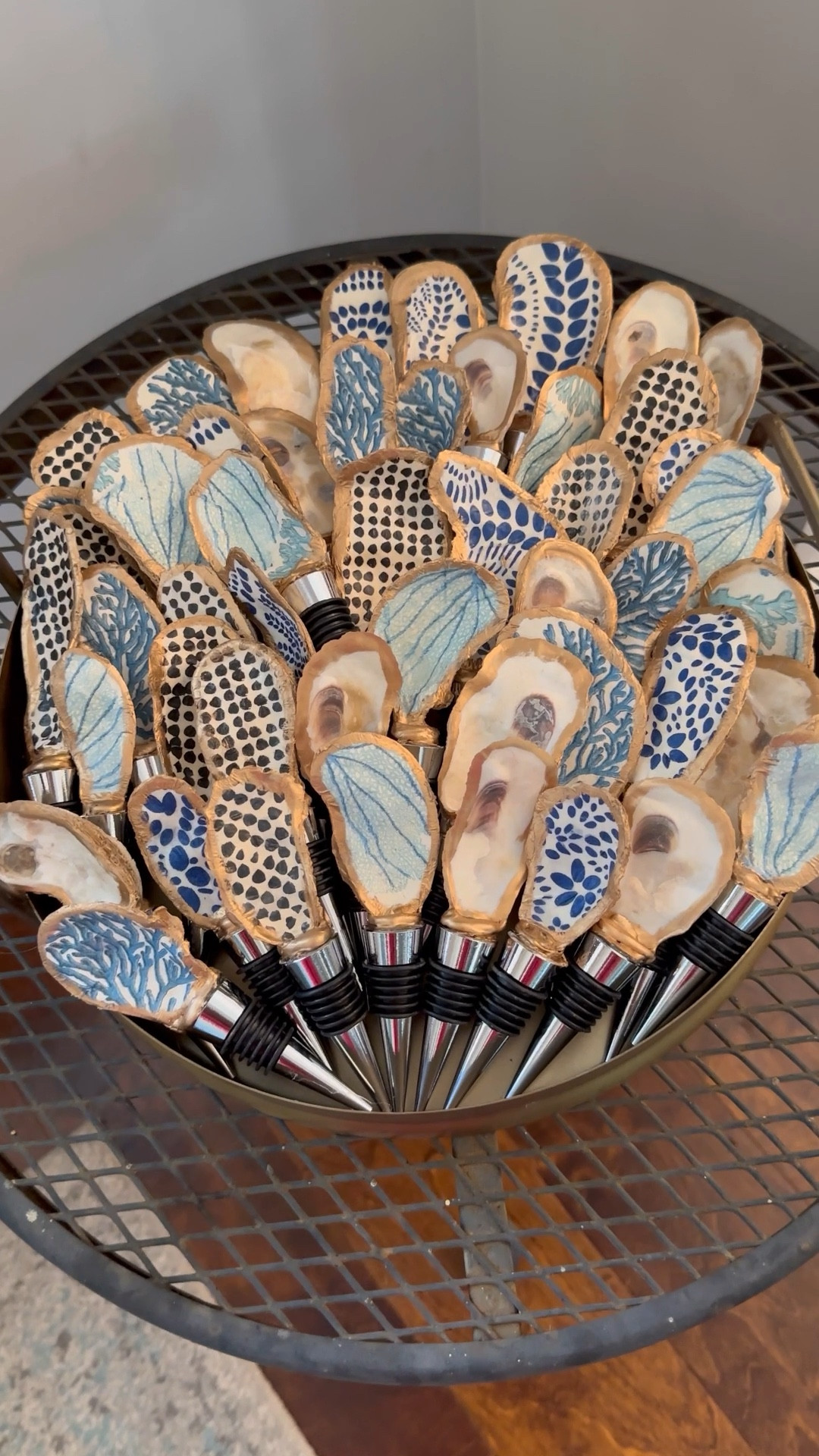 DIY wine stoppers are the perfect personalized gift idea! I made these for my husband’s 40th birthday oyster roast, and now I’m planning to create more for holiday gifts. These wine stoppers add a unique touch to any bottle, making them a thoughtful gift for friends, family, or holiday hosts. 🍷✨ Let me know if you make them!!!

#DIYWineStoppers #GiftIdeas #HolidayCrafts #PersonalizedGifts #HandmadeGifts #DIYProjects #WineLovers #ChristmasCrafts #GiftGiving #EasyDIY #OysterRoast #HolidayGiftGuide #HandmadeHoliday #FestiveDecor #ChristmasGifts