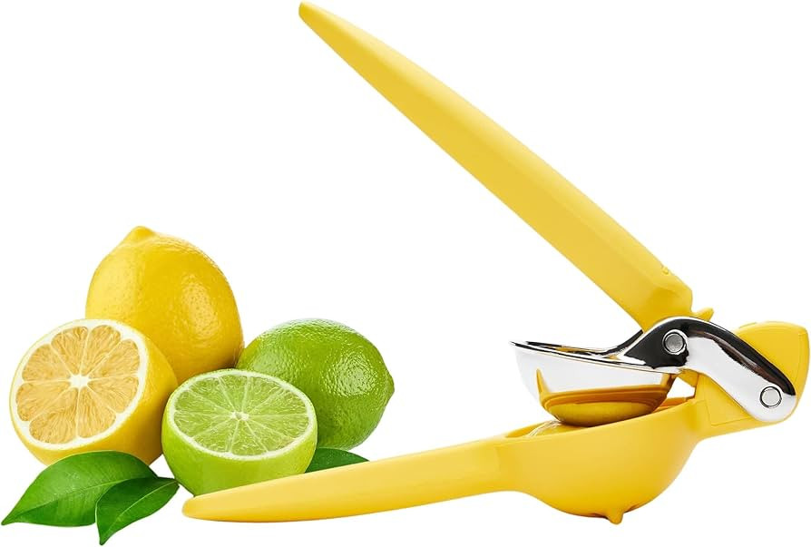 Chef'n FreshForce Lemon Squeezer Citrus Juicer, Manual Hand Press with Dual-Gear Power for Maximu... | Amazon (US)
