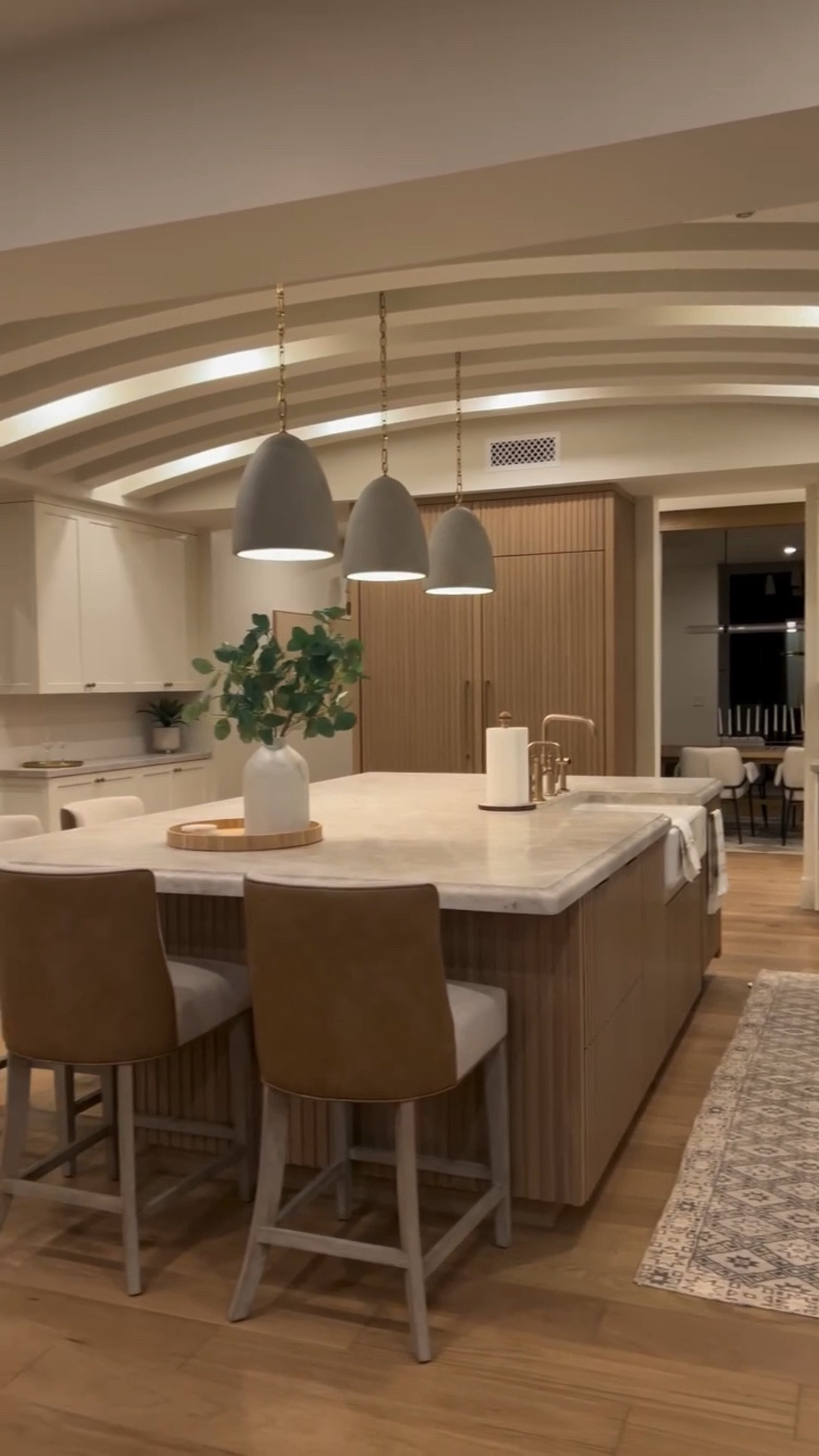 In case you need a little kitchen inspo.😉❤️

#customkitchen #interiordesignerlife #homedecor #interiordesigner #homerenovation #homedesign #interiordesignersofinsta #kitchenideas #homestyling #kitchensofinsta #homeinspo

#LTKHome